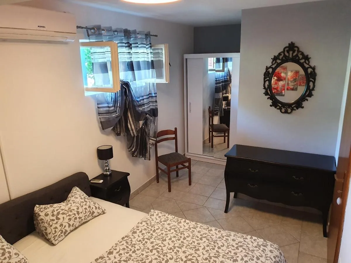 Apartments Marusic - Kristijan Lopar