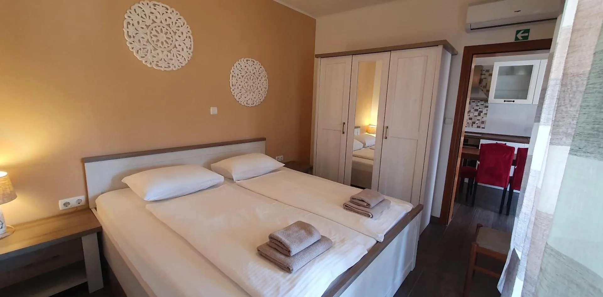 Apartments Marusic - Kristijan Lopar 0*,